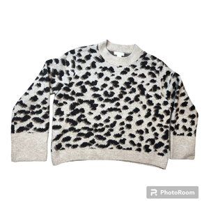 H&M leopard print cozy hip length sweater size MEDIUM
